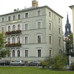 Hotel Martha